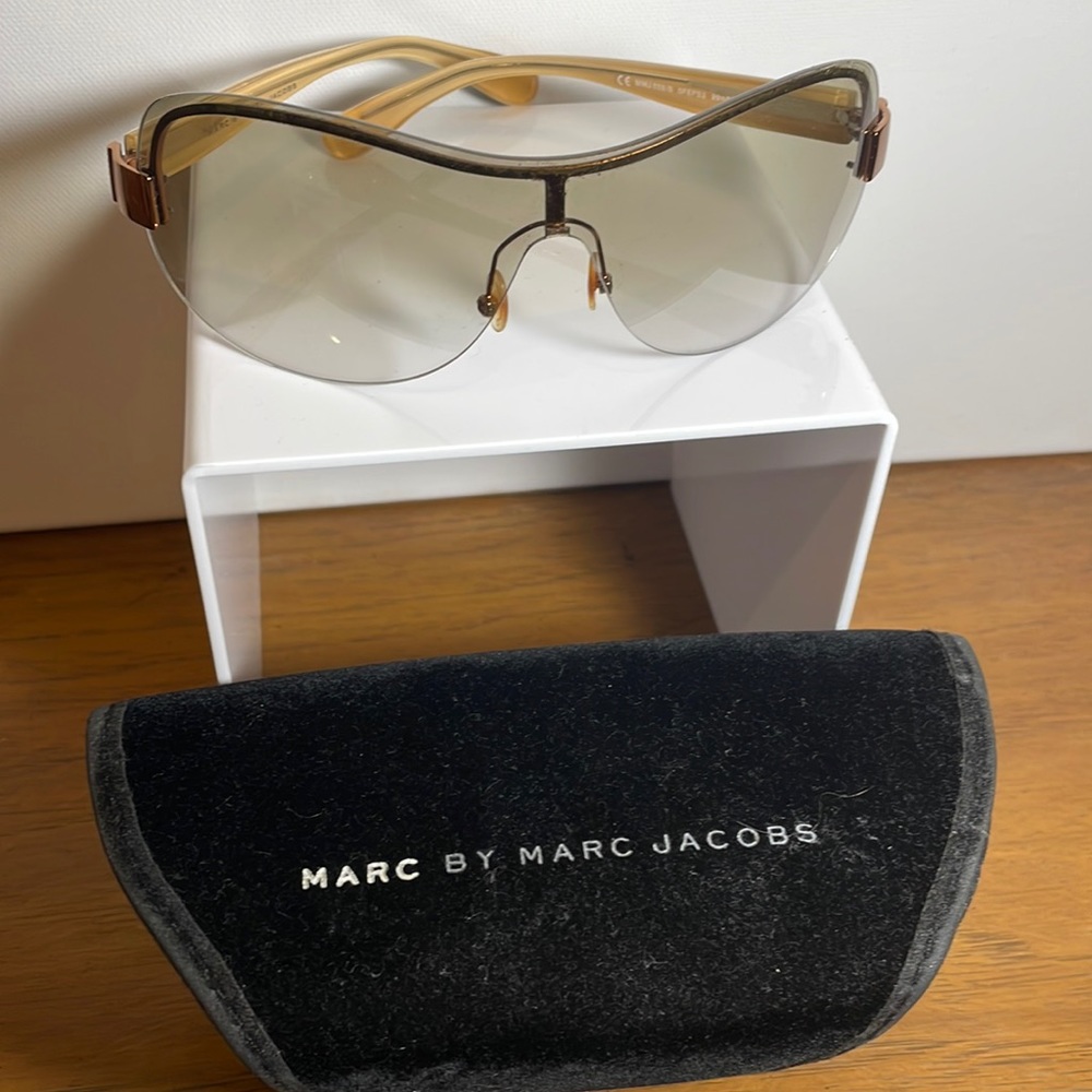 MARC JACOBS Luxury Sunglasses MMJ 028/S Lightly Shaded Lenses